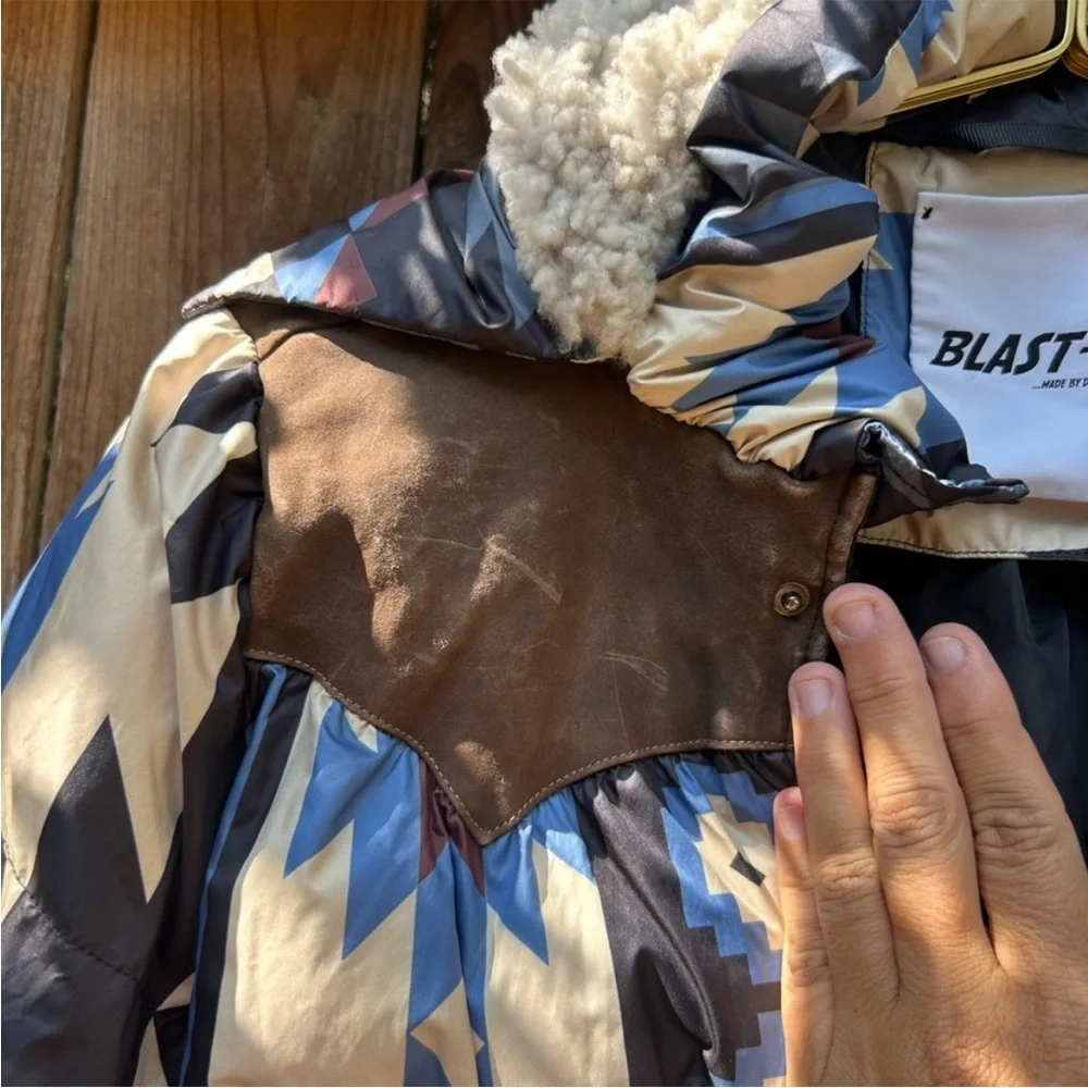 Blast Off Blue Aztec Patterned Men's Puffer Coat - Picture 9 of 13